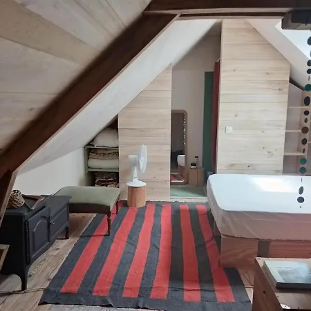 Petite Maison Coeur Village بيت للعطل *
