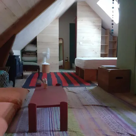 Petite Maison Coeur Village Assier